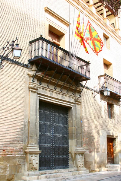 El edificio en Huesca —  Fotos de Stock