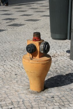 sokak lisboa su pompası