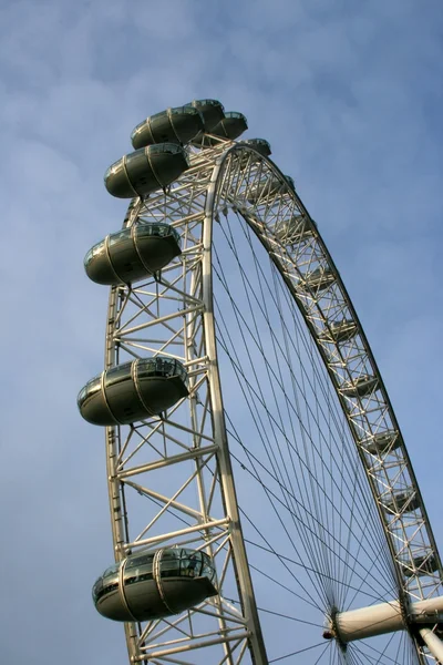 Grande Occhio di Londons su un cielo blu — Foto Stock