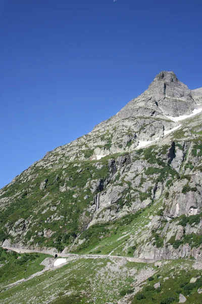 Weg op Zwitserland bergen — Stockfoto