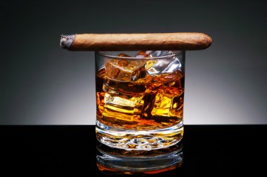 Cigar on Drink clipart