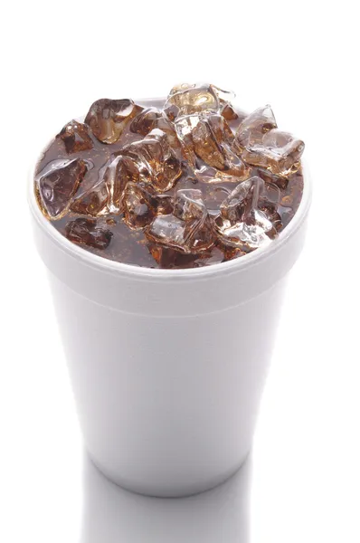 Styrofoam cup met soda — Stockfoto