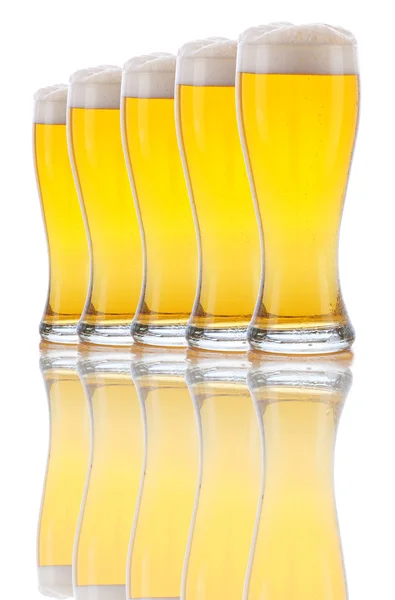 Cinque bicchieri di birra — Foto Stock