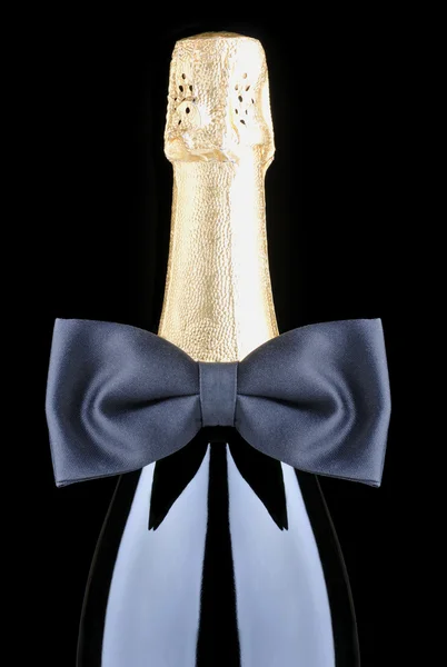 香槟酒瓶与领结 — 图库照片