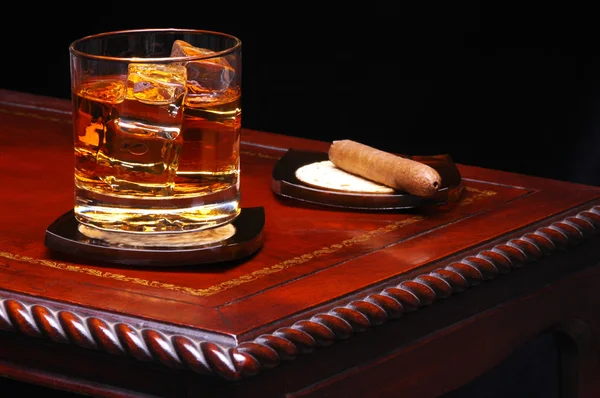 Bebida na mesa — Fotografia de Stock