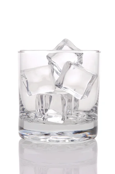 Vidro de cubos de gelo — Fotografia de Stock