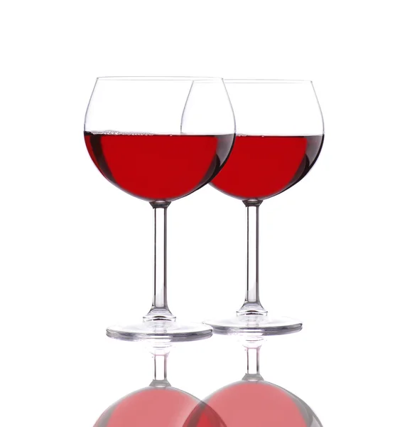 Dwa kieliszki do wina czerwonego — Zdjęcie stockowe