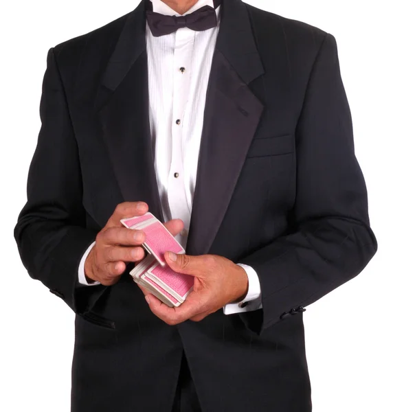 Człowiek tasowania talii kart — Zdjęcie stockowe