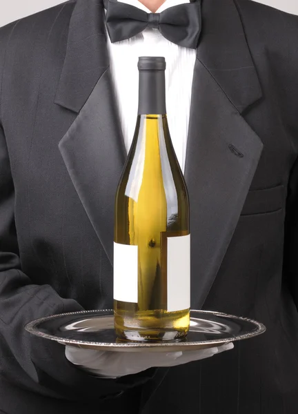 Garson şarap şişe — Stok fotoğraf