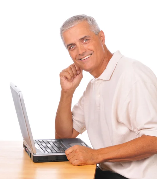 Affärsman som sitter vid datorn — Stockfoto