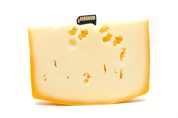 フラッシュ メモリ カードとチーズします。 — ストック写真
