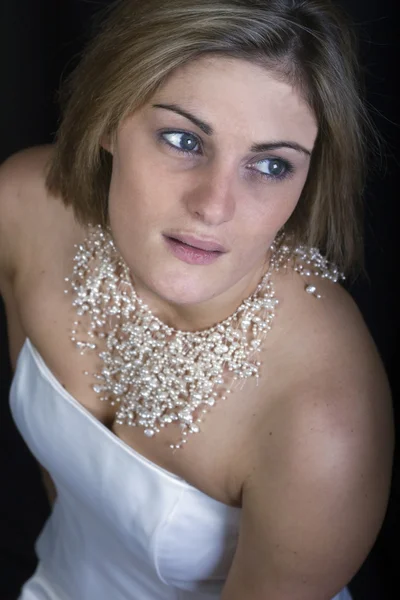 美丽和有吸引力的新娘 — 图库照片