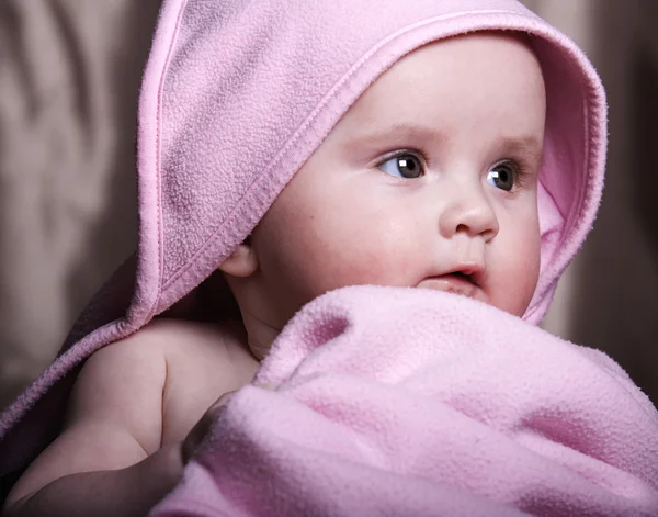 5 개월 된 아기의 낮은 키 portrat 스톡 사진
