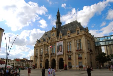 Saint denis ana kare