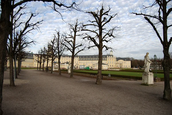 Καρλσρούης, το παλάτι και το πάρκο — Φωτογραφία Αρχείου