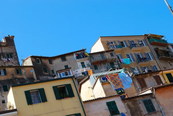 Fassade eines Wohnhauses, Italien — Stockfoto