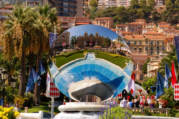 Specchio shpere riflettente Monte Carlo cas — Foto Stock