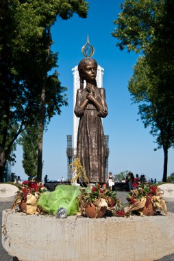 Starvation victims memorial in Kyiv clipart