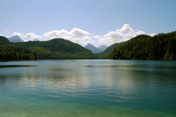 Jezero v Alpách, Jižní Bavorsko — Stock fotografie