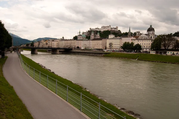 Salzach river and Salzburg — Stock Photo, Image