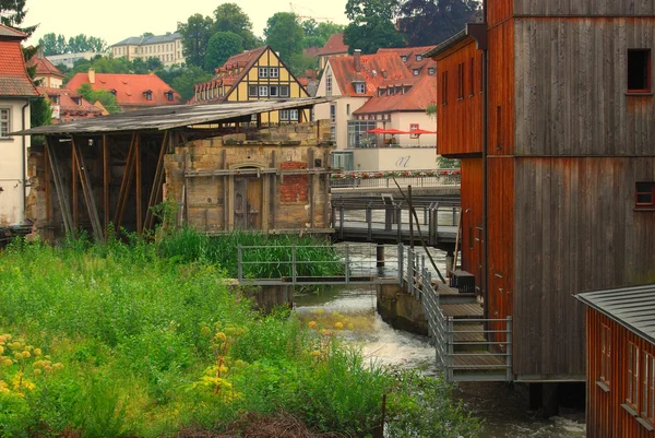 Břehu řeky regnitz v Bambergu — Stock fotografie