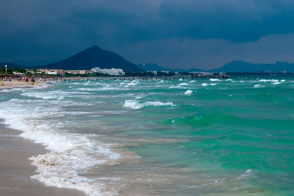 Středozemní moře a pláž majocra — Stock fotografie