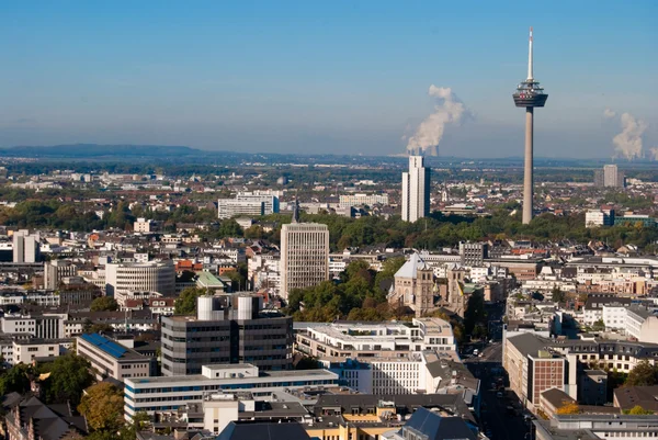 Кёльнская башня и городской пейзаж, Германия — стоковое фото