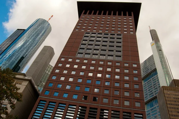 Wolkenkrabbers in het centrum van frankfurt — Stockfoto