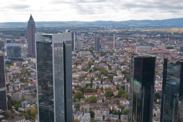 Frankfurt centro da cidade e distrito bancário — Fotografia de Stock