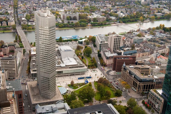 Frankfurt bankdistrikt och main — Stockfoto