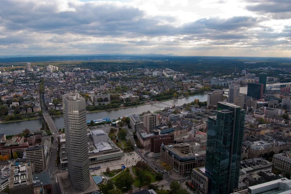 Frankfurt bankdistrikt och main — Stockfoto