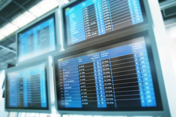 Flygplatsinformation flyg styrelse — Stockfoto
