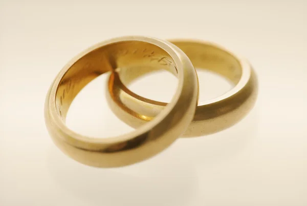 Old wedding rings — Stock Photo, Image