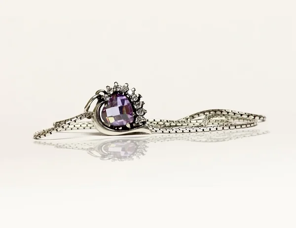 şekilli gümüş kalp kolye