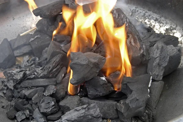 Éclairage du barbecue — Photo