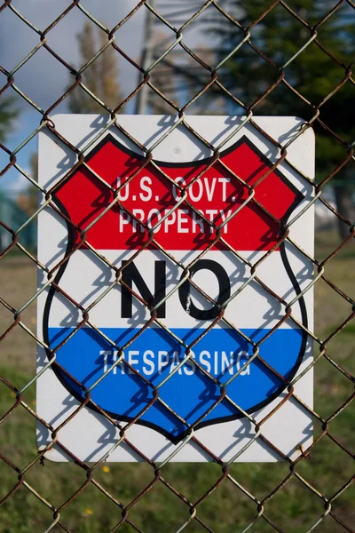 Μας κυβέρνηση αριθ trespassing υπογράψει — Φωτογραφία Αρχείου