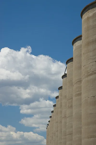 Betonnen silo 's — Stockfoto