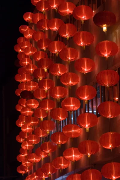 Chinesische rote Laternen zum chinesischen Neujahr — Stockfoto