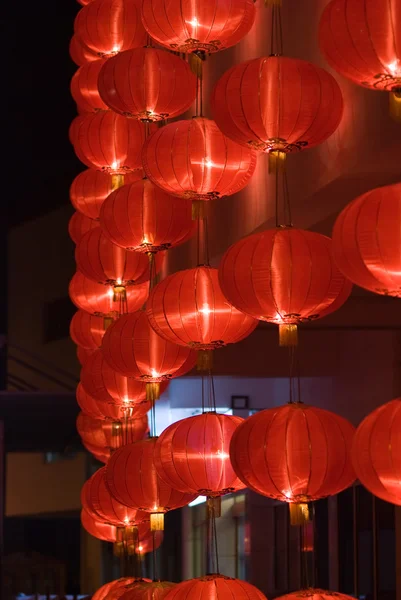 Lanterne rosse cinesi di Capodanno cinese — Foto Stock
