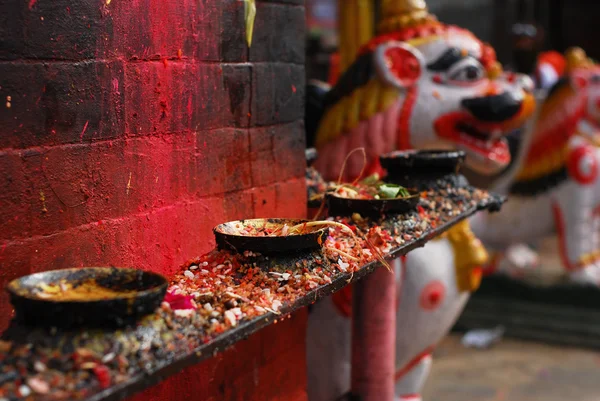Kaarsenhouders van het hindoeïsme op nepal — Stockfoto