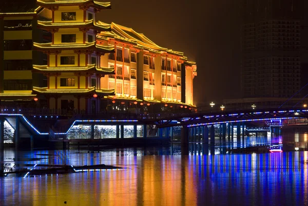 Brücke alter chinesischer Architektur — Stockfoto