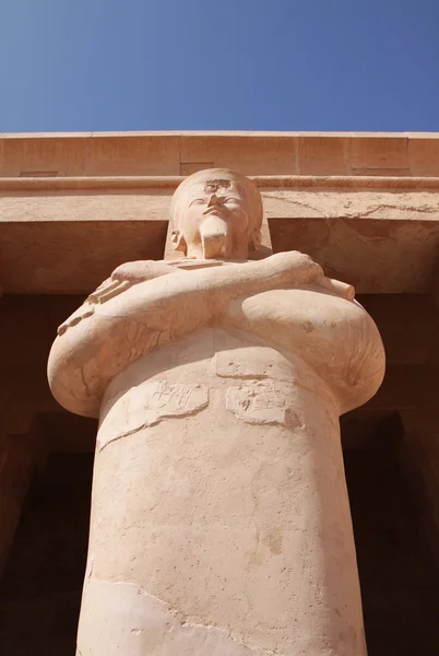 Statyn i egyptiska tempel — Stockfoto