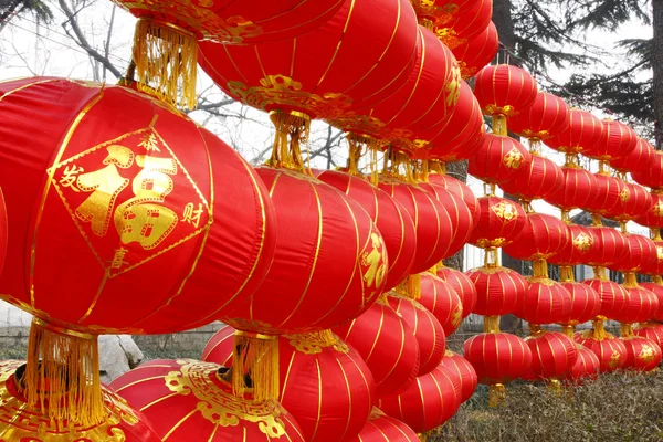 Chinese red lantern with temple — Stock Photo, Image
