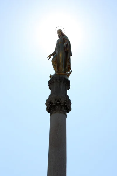 Statua della Beata Vergine Maria — Foto Stock