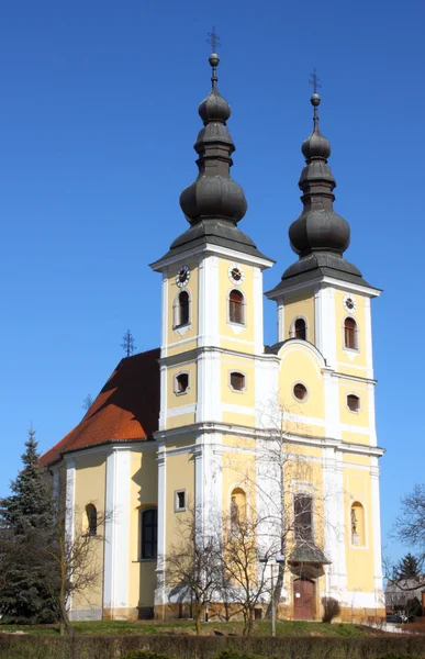 Деревенская церковь — стоковое фото