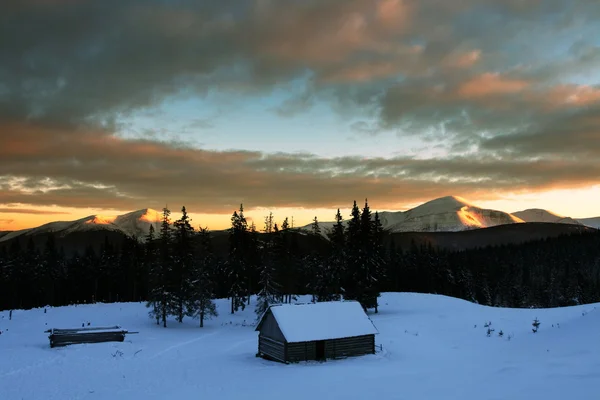 Winters bergen — Stockfoto