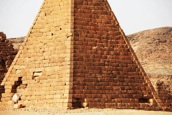 Pyramiderna i sudan — Stockfoto