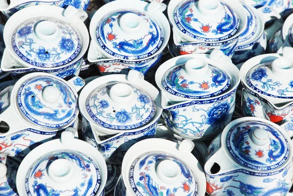 The Chinese small round porcelain tea cups with blue flower patterns. — Stock Photo, Image