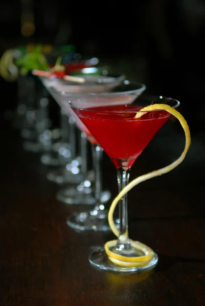 Koktejly v martini sklenice — Stock fotografie