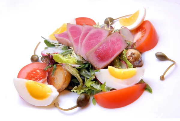 Salad from a tuna with vegetables — Stock Photo, Image